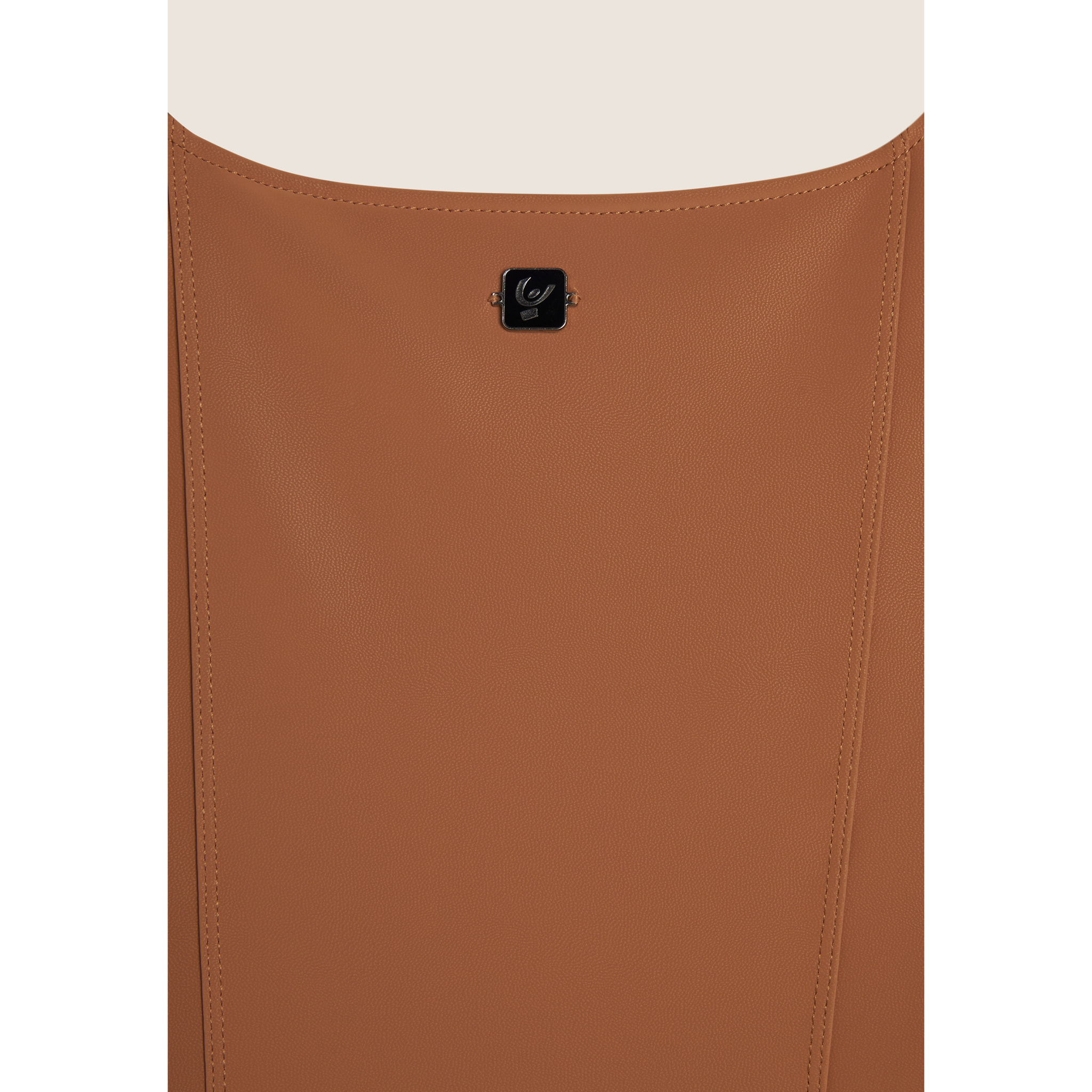 Body scollo quadrato in similpelle lucida