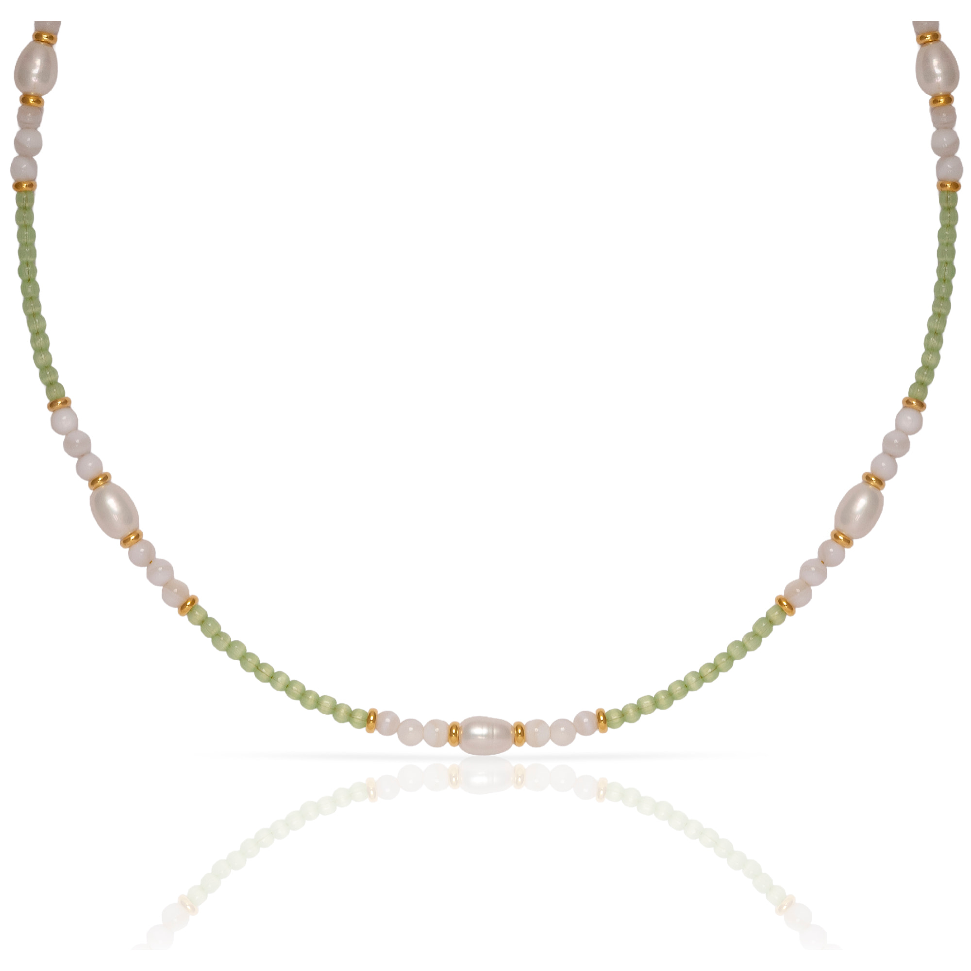 Feronia Collar de perlas naturales con cuentas efecto de ojo de gato en verde claro y cierre de mosquetón.