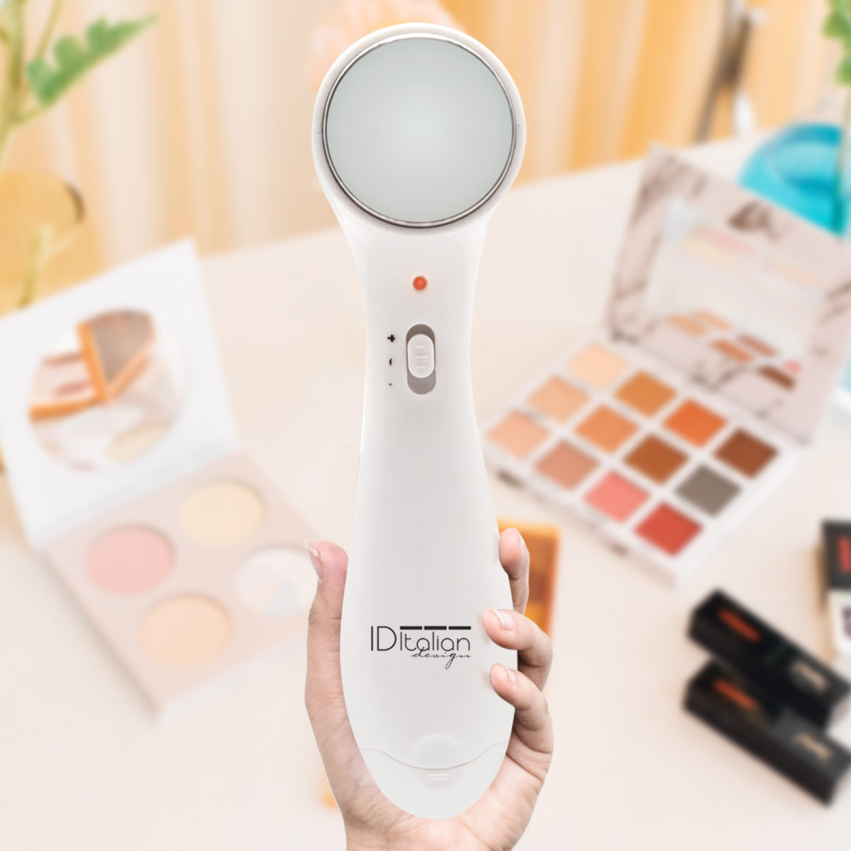 Trattamento Ringiovanente Per Il Viso Ultra Ionic Face Massager - Bianco - 8500 Rpm