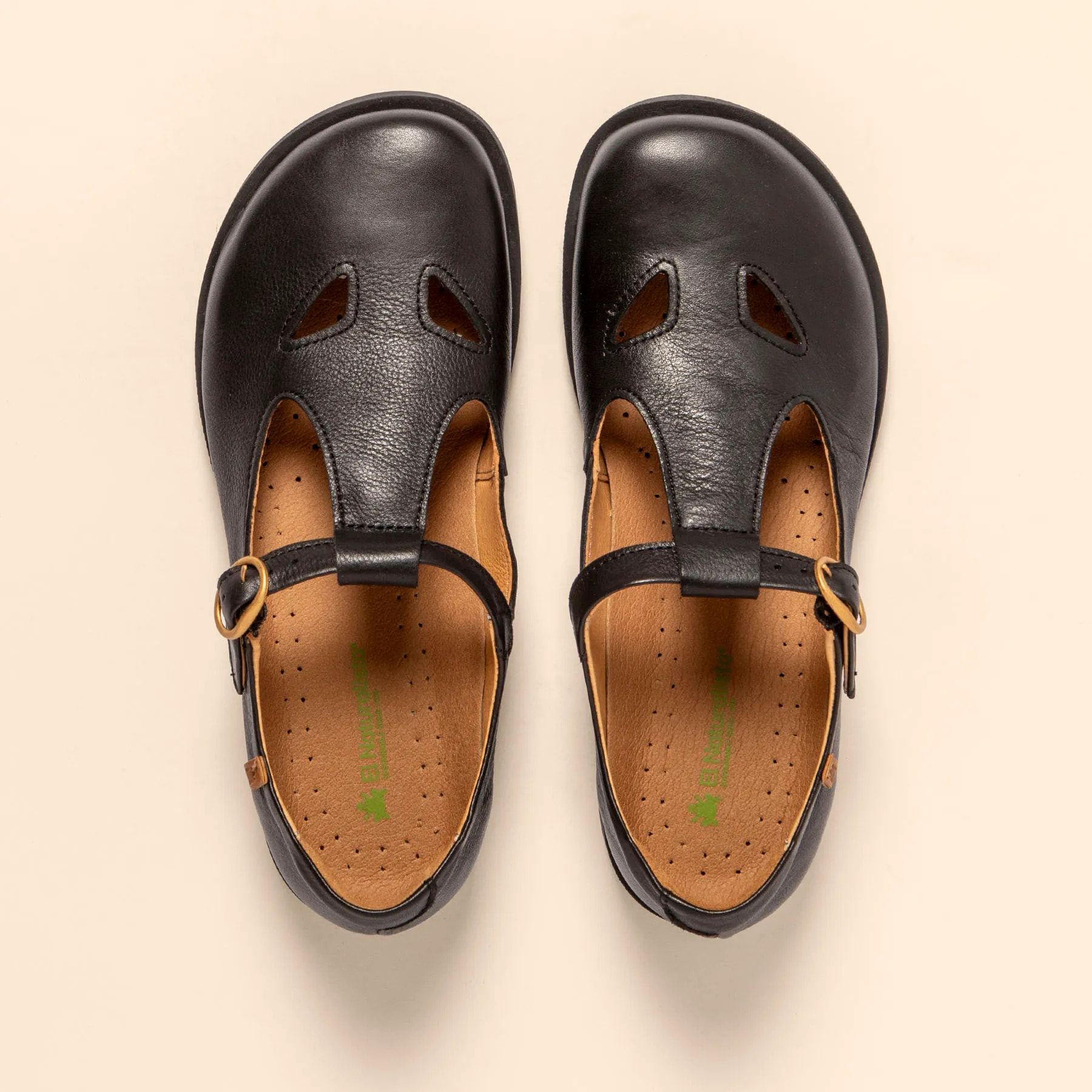 Zapatos N5873 SOFT NAPPA BLACK/ ARENISCA color Black