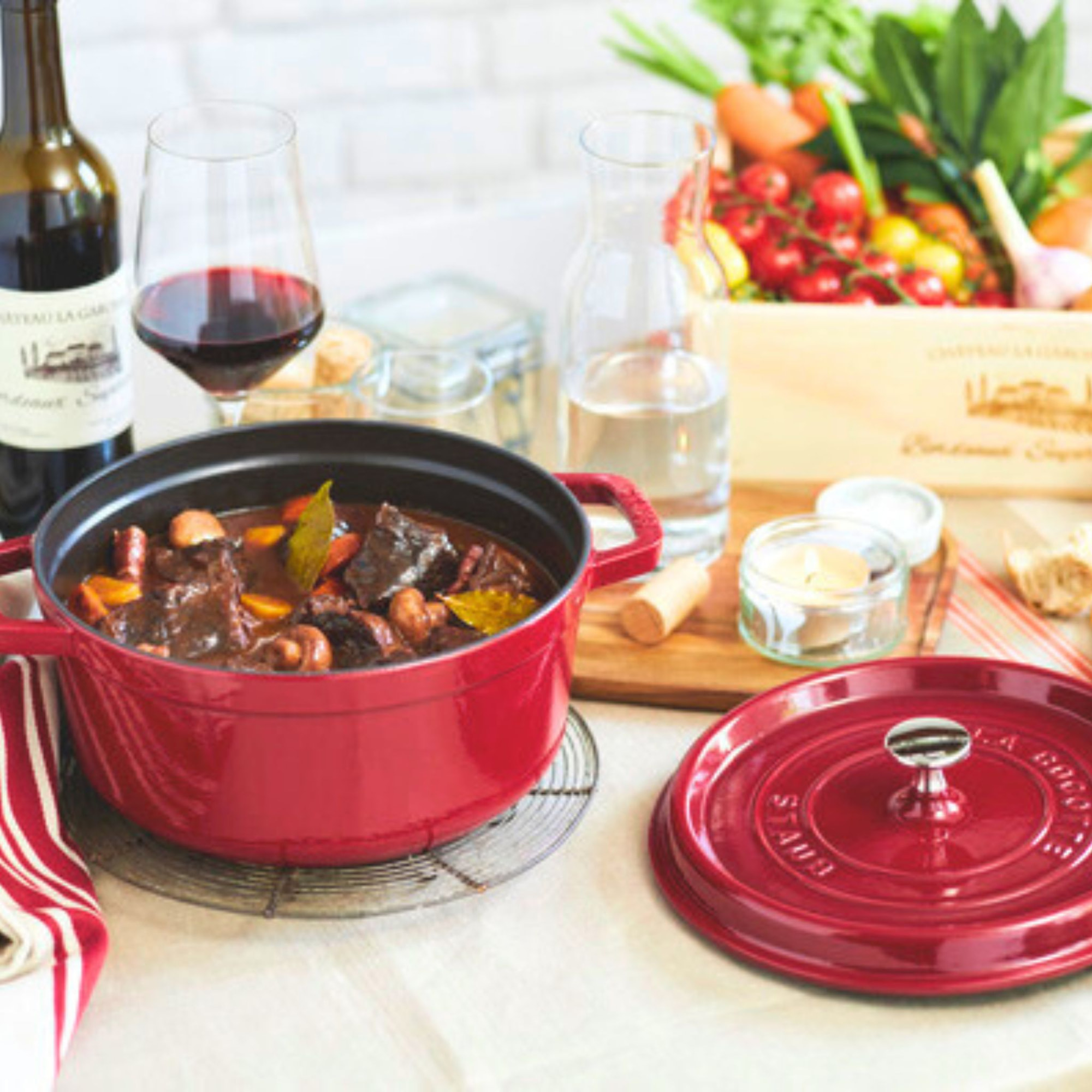 Cocotte 24 cm, Rond(e), Bordeaux, Fonte