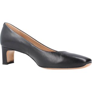 Salones Mujer de la marca GEOX  modelo D VIVYANNE MID C A NEGRO