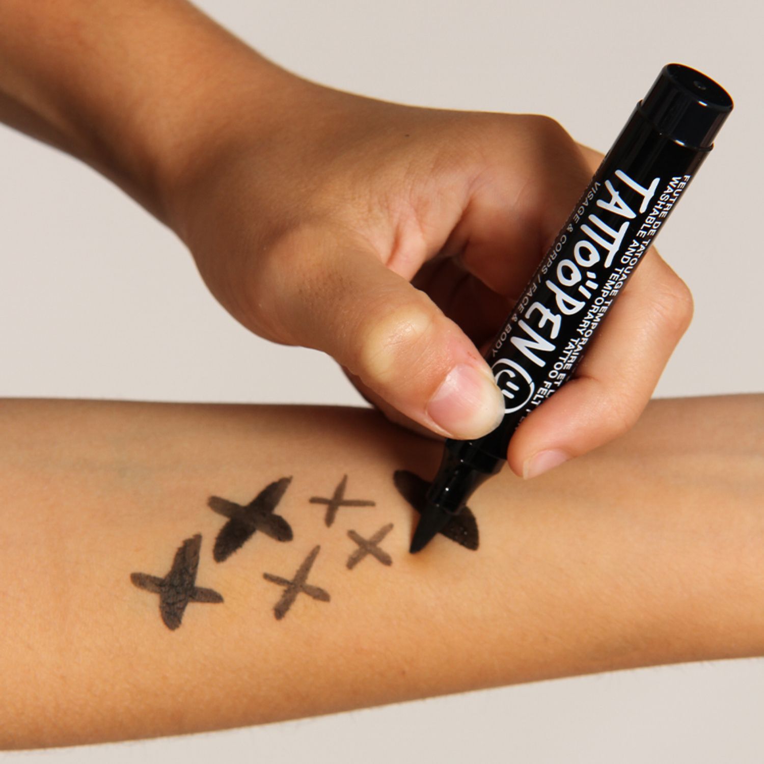 Tattoopen - Feutre de Tatouage Temporaire et Lavable Visage et Corps
