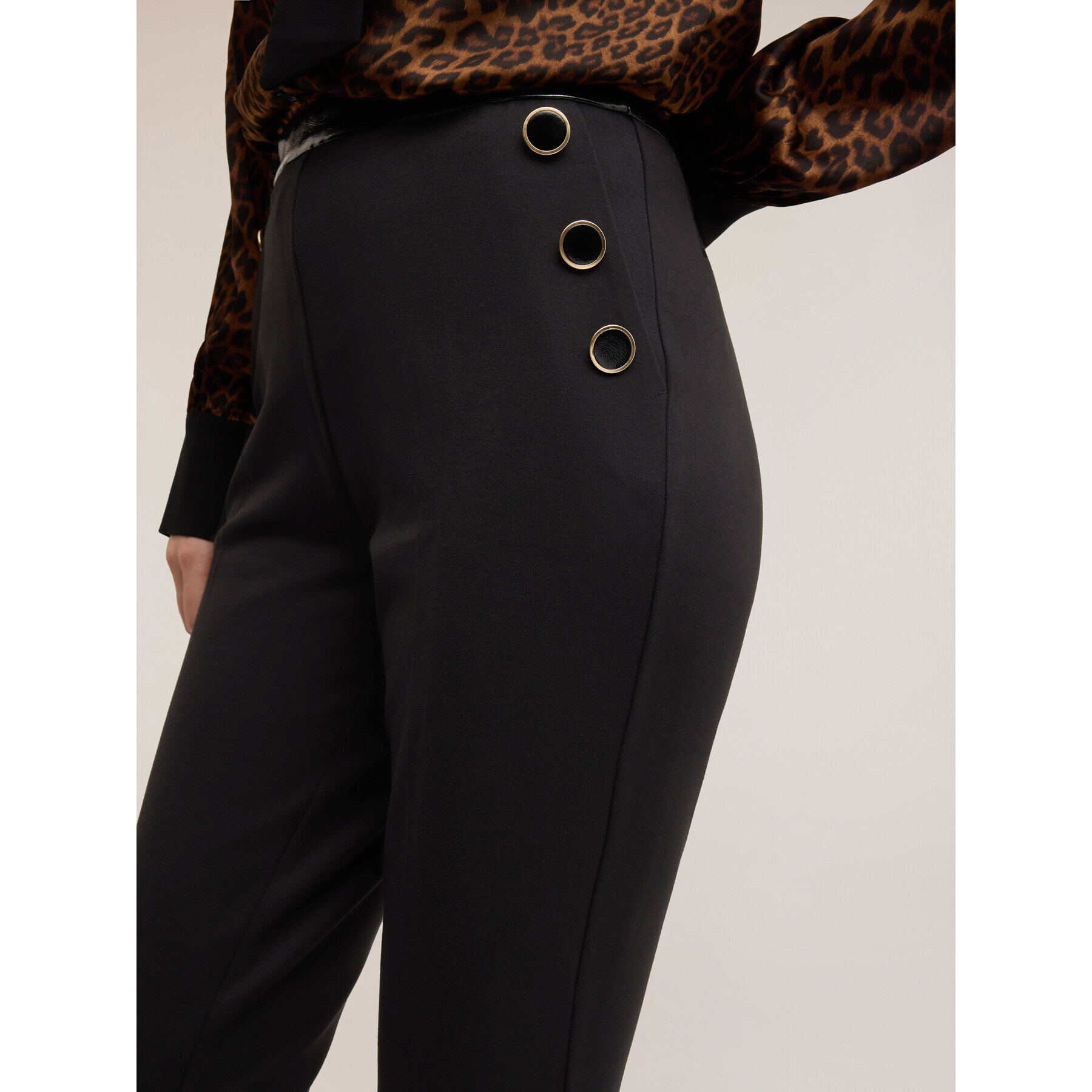Motivi - Pantalones skinny con motivo de botones - Negro