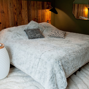 Plaid ou jeté de lit Imitation Fourrure Doux - Gris