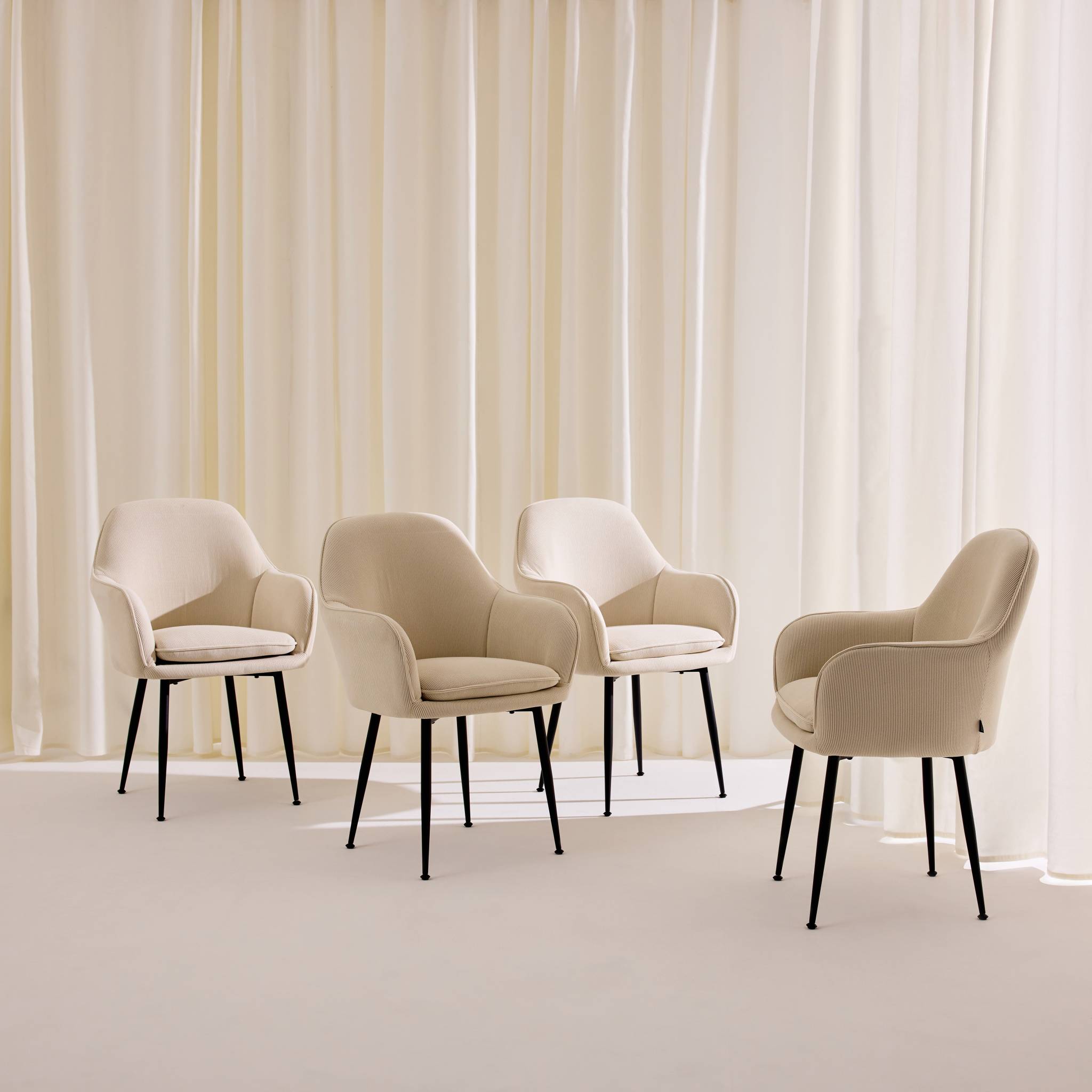Fauteuil velours côtelé et pieds métal (lot de 4) SHELLA