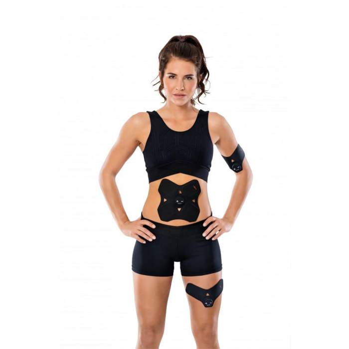 Grâce à la technologie EMS, vous pouvez entraîner vos abdominaux, vos bras et vos jambes !