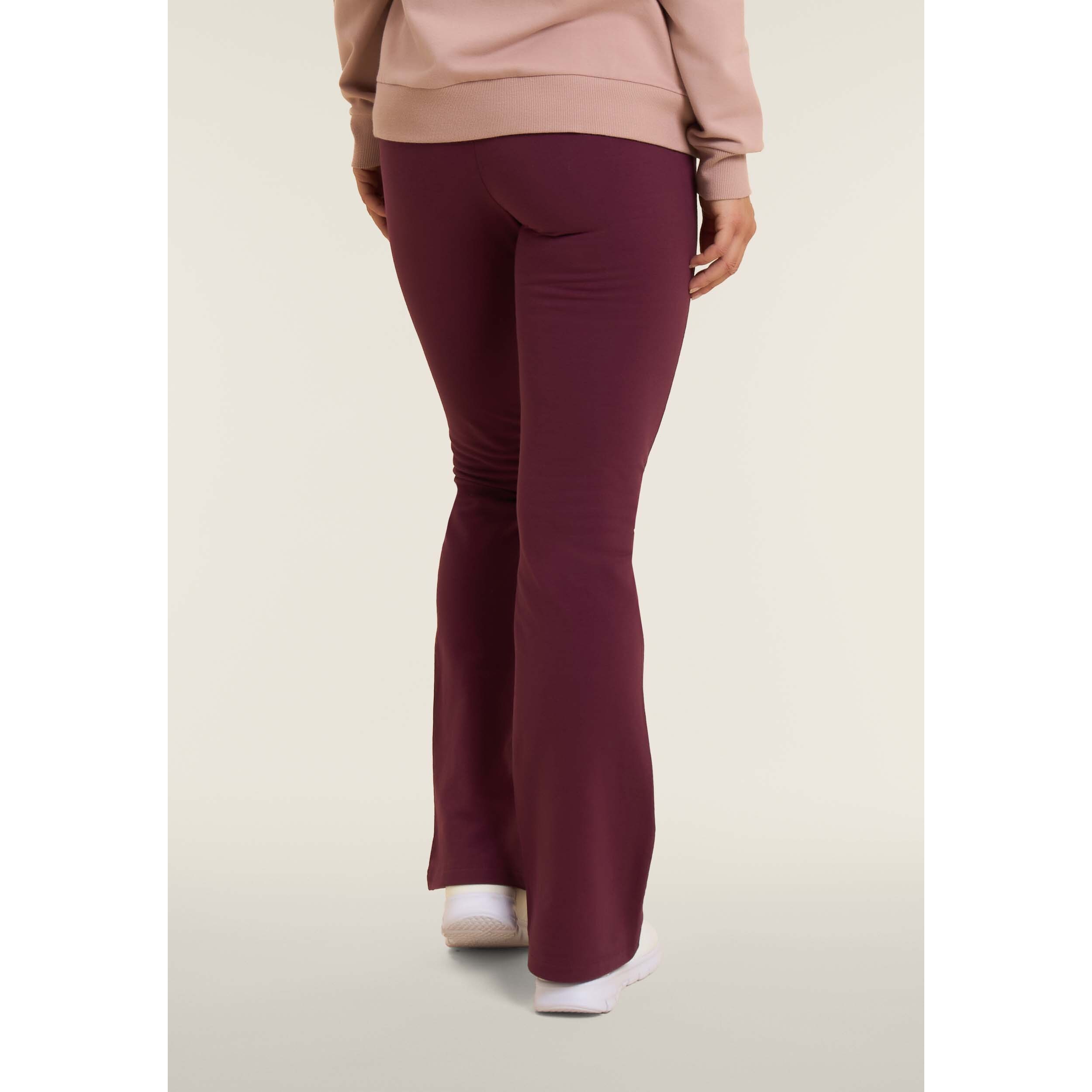 Leggings flare in felpa elasticizzata
