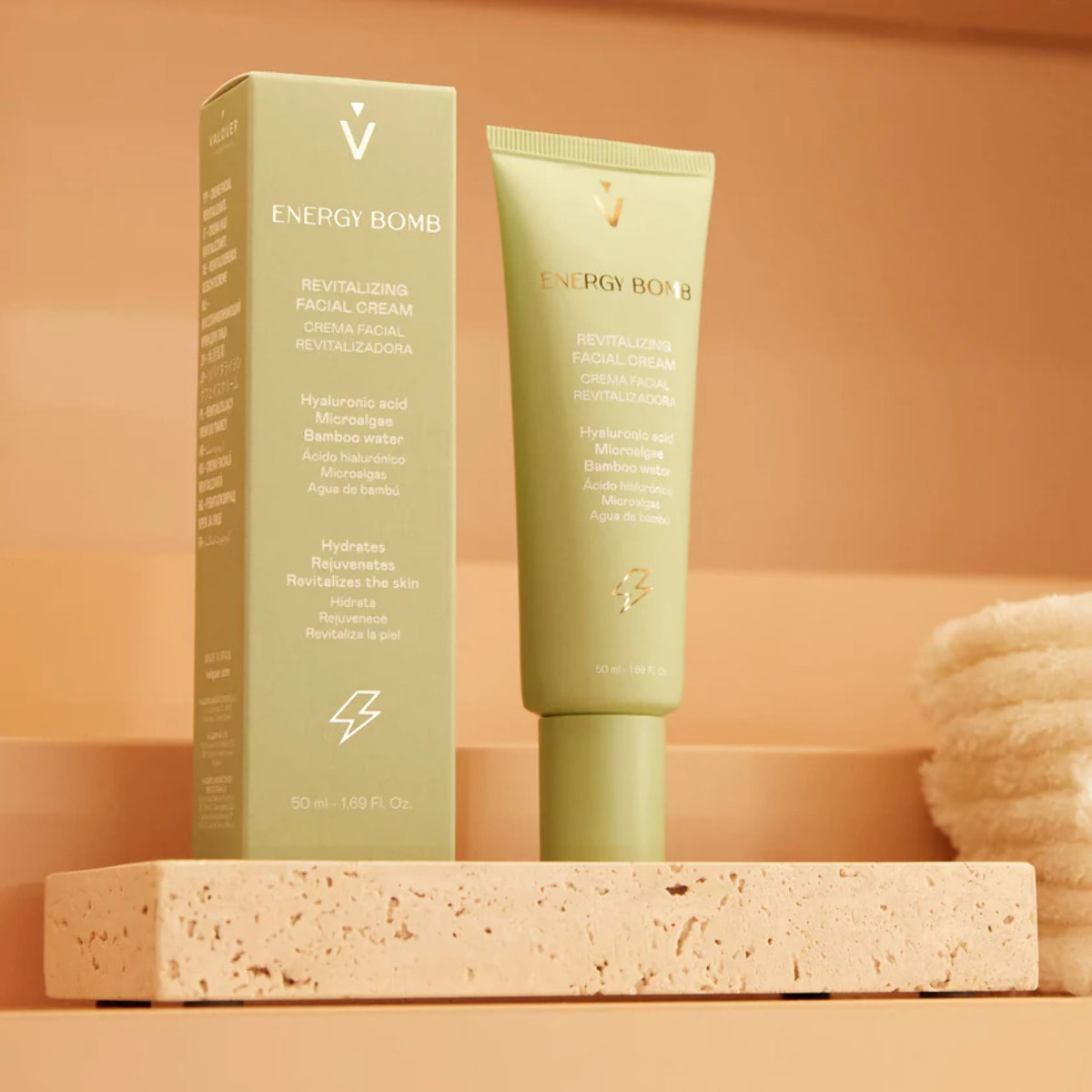 Crema Facial Revitalizante Energy Bomb - 50 ml