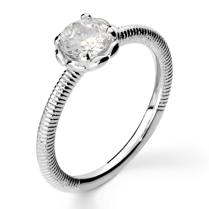 Anello Solitario in Argento 925 con Cubic Zirconia Superficie Lavorata