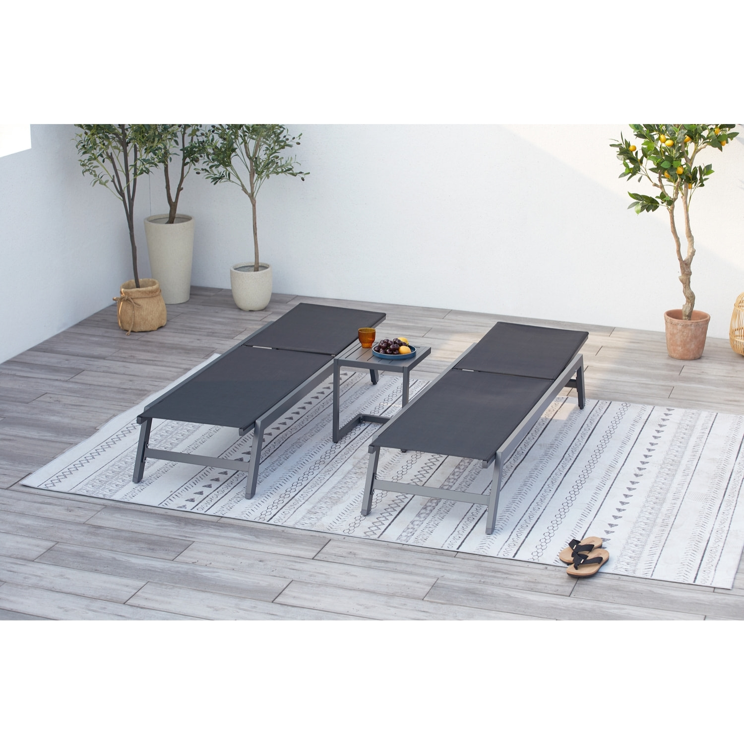 Lot de 2 transats et une table d'appoint noir PEROU