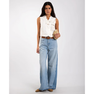 Jeans de mujer de corte wide leg con detalle en la pernera
