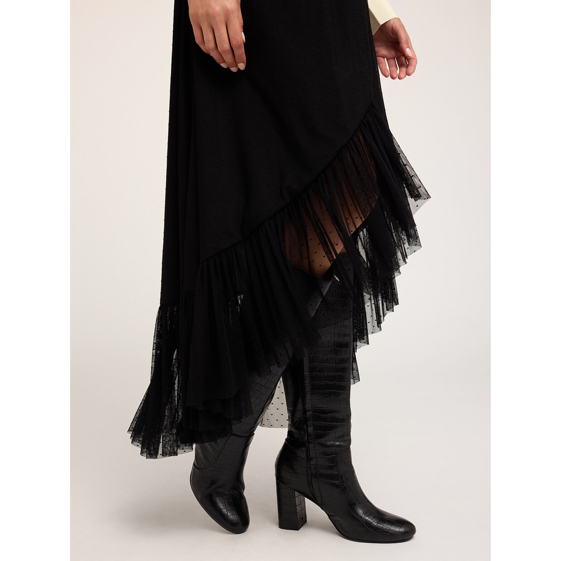 Motivi - Gonna svasata asimmetrica in plumetis - Nero