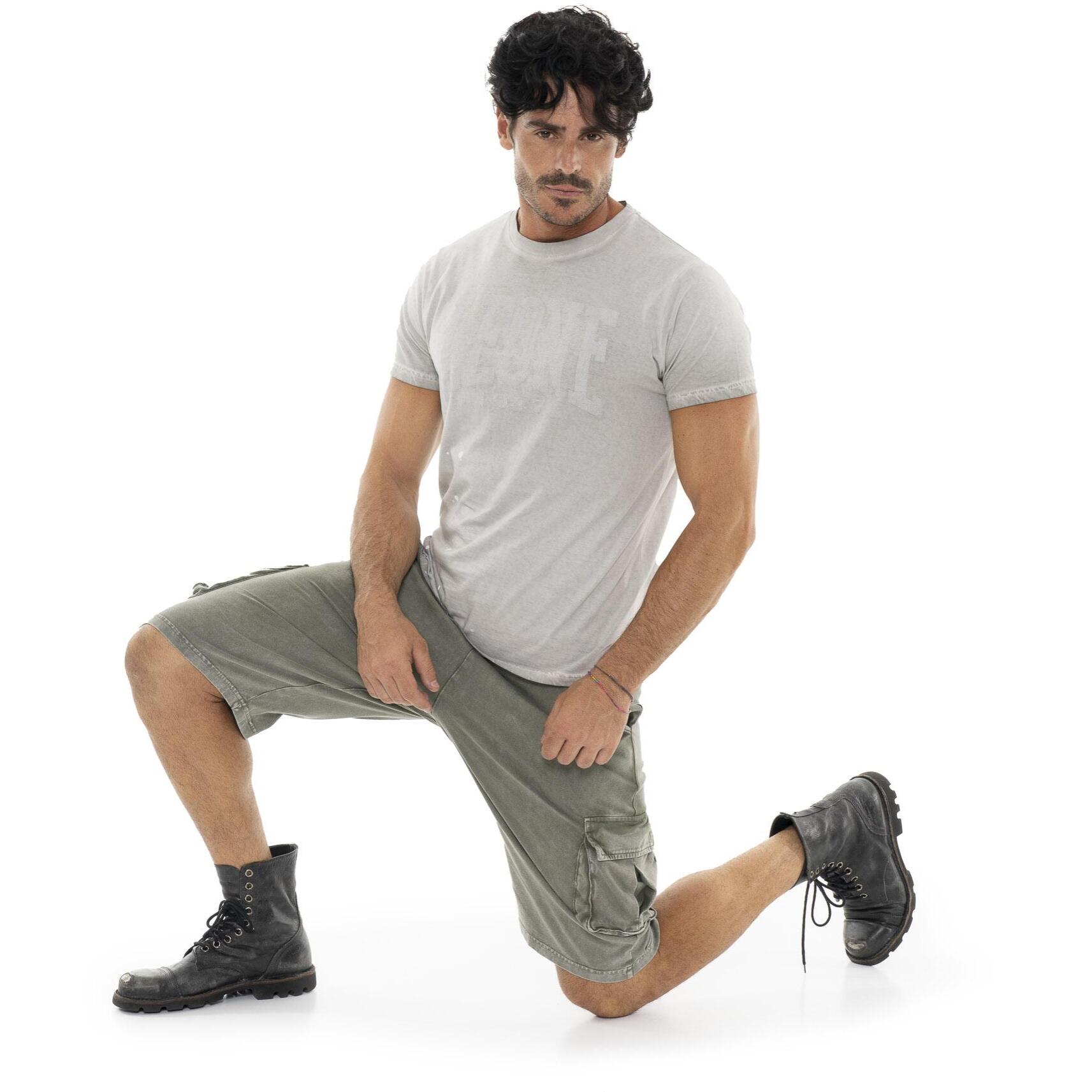 Shorts cargo de hombre en tejido Leone Old Wash