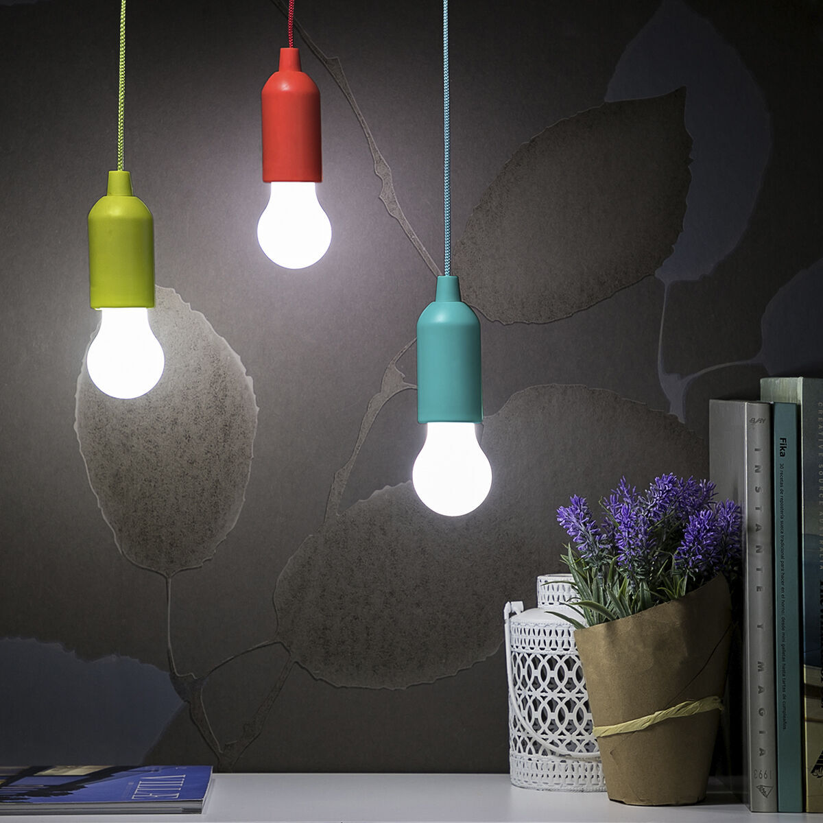 Lampadina LED Portatile con Corda Bulby InnovaGoods