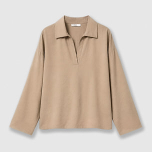 Blusa solapa lisa beige