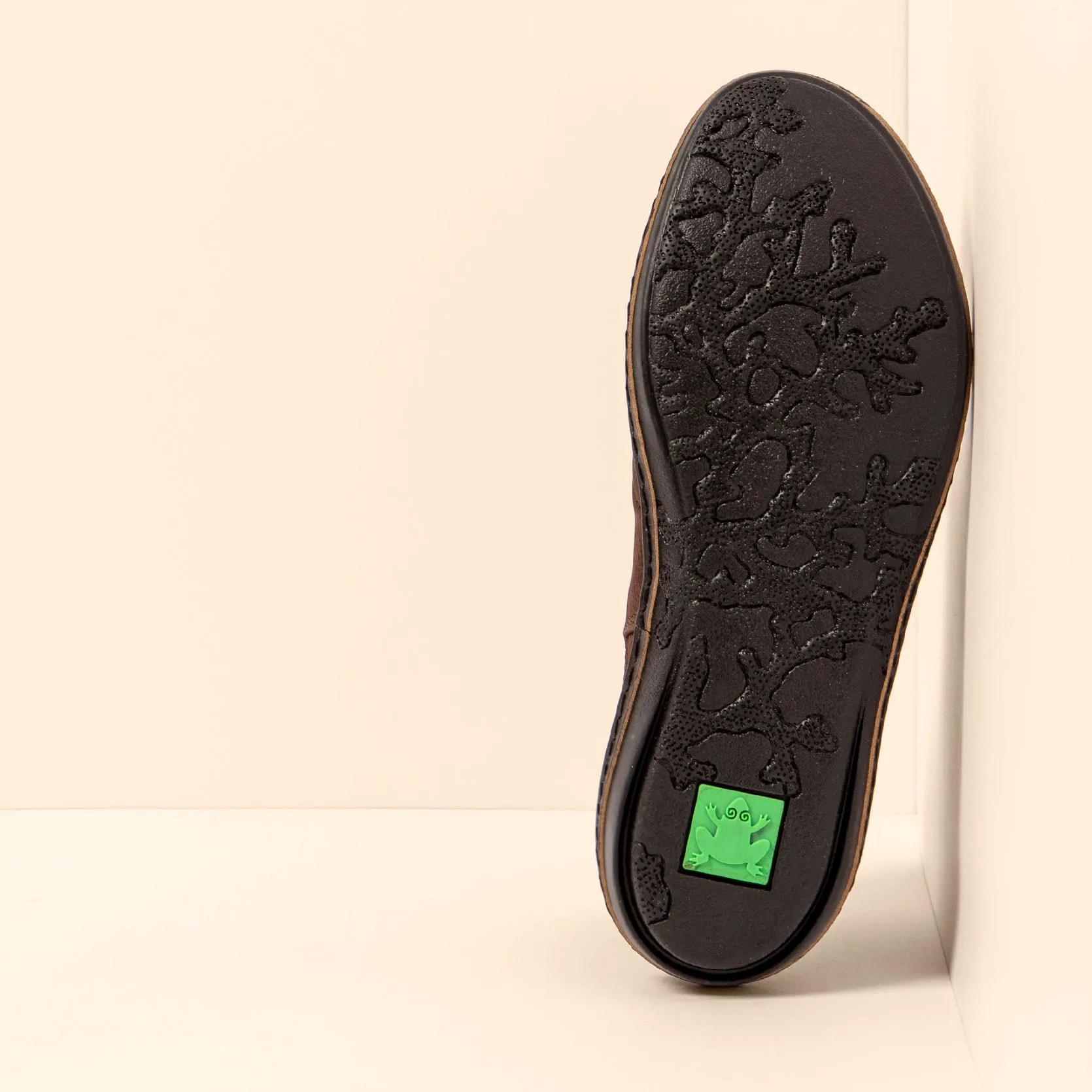 Botines N5310 PLEASANT BROWN-BLACK/ CORAL color Brown-black