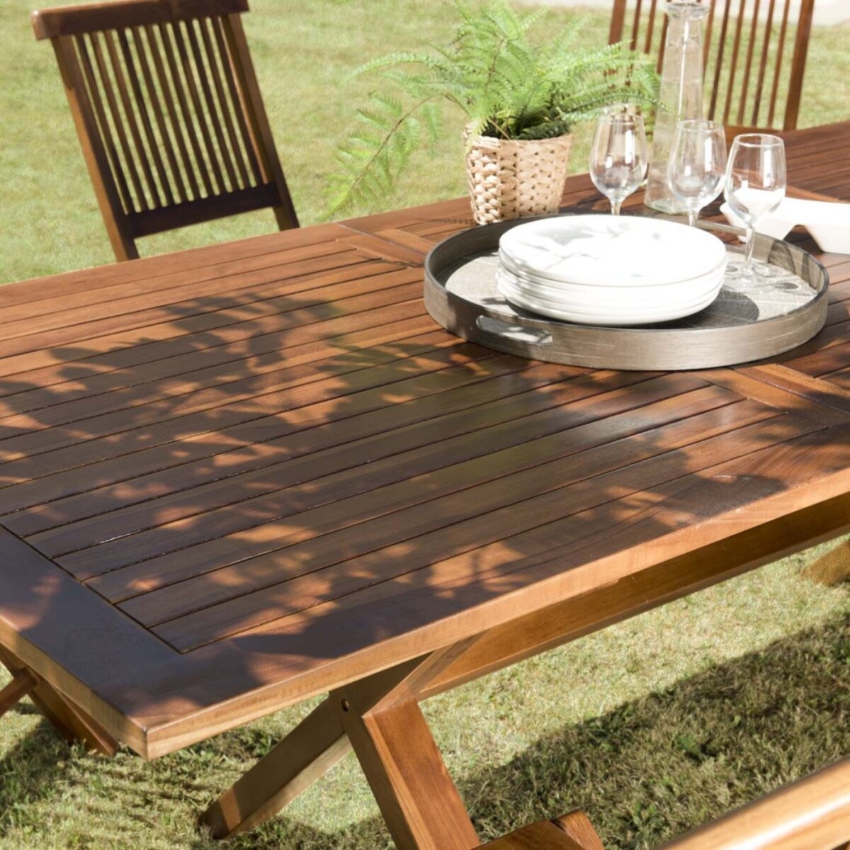 MAEVA - SALON DE JARDIN BOIS TECK HUILÉ 8/10 personnes - 1 table rect. pieds croisés extensible 180*240/100 cm et 6 chaises