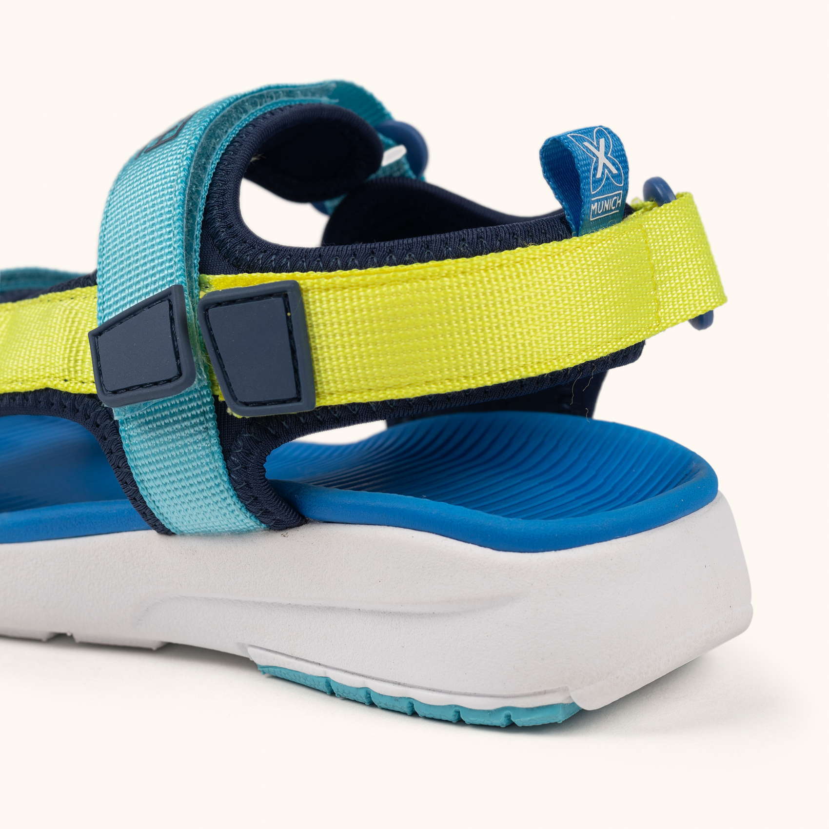 MUNICH MINI YOYO 03 Sandalia deportiva infantil en azul y amarillo flúor con triple ajuste