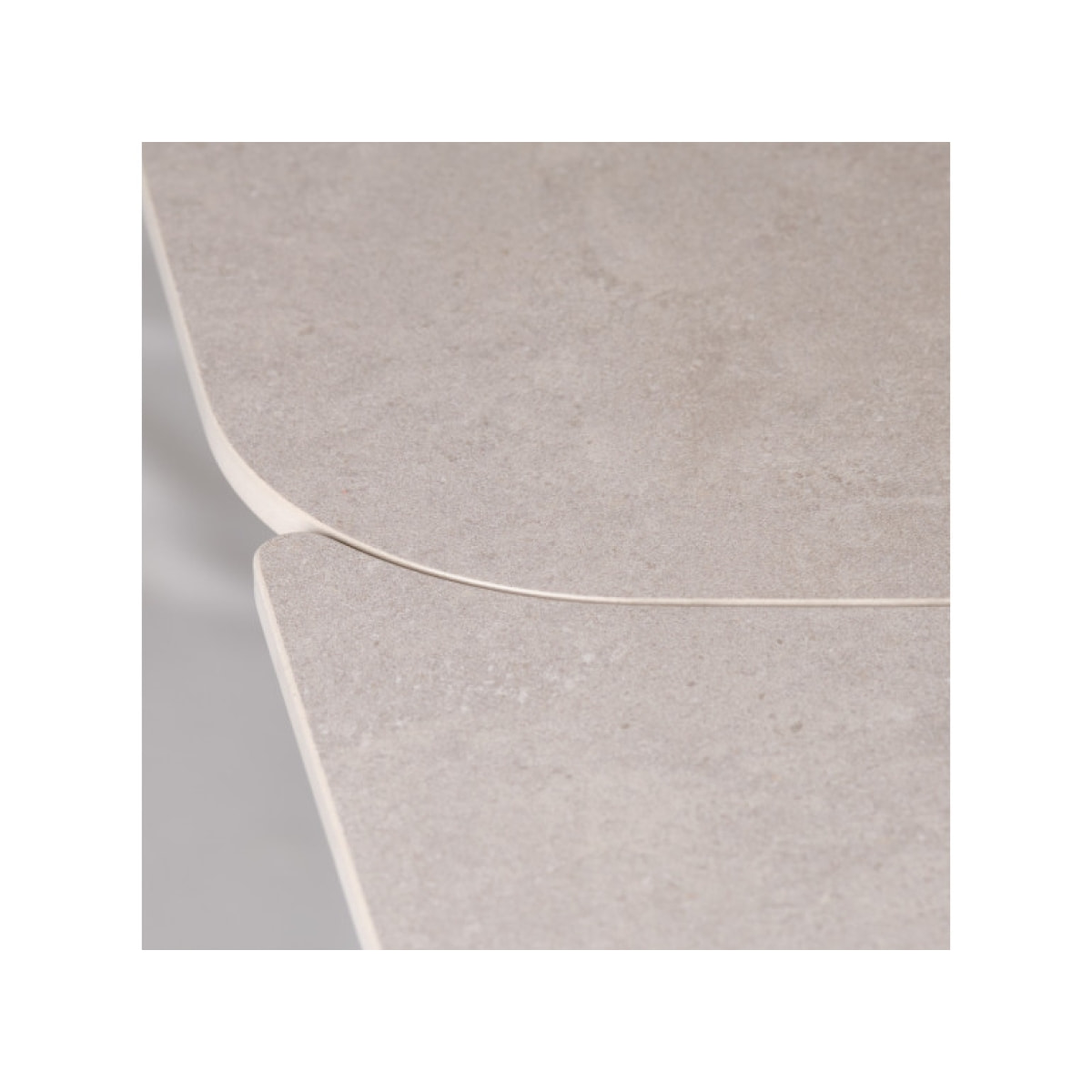 Table de repas extensible en céramique gris clair et taupe 180/260cm - TATIANA