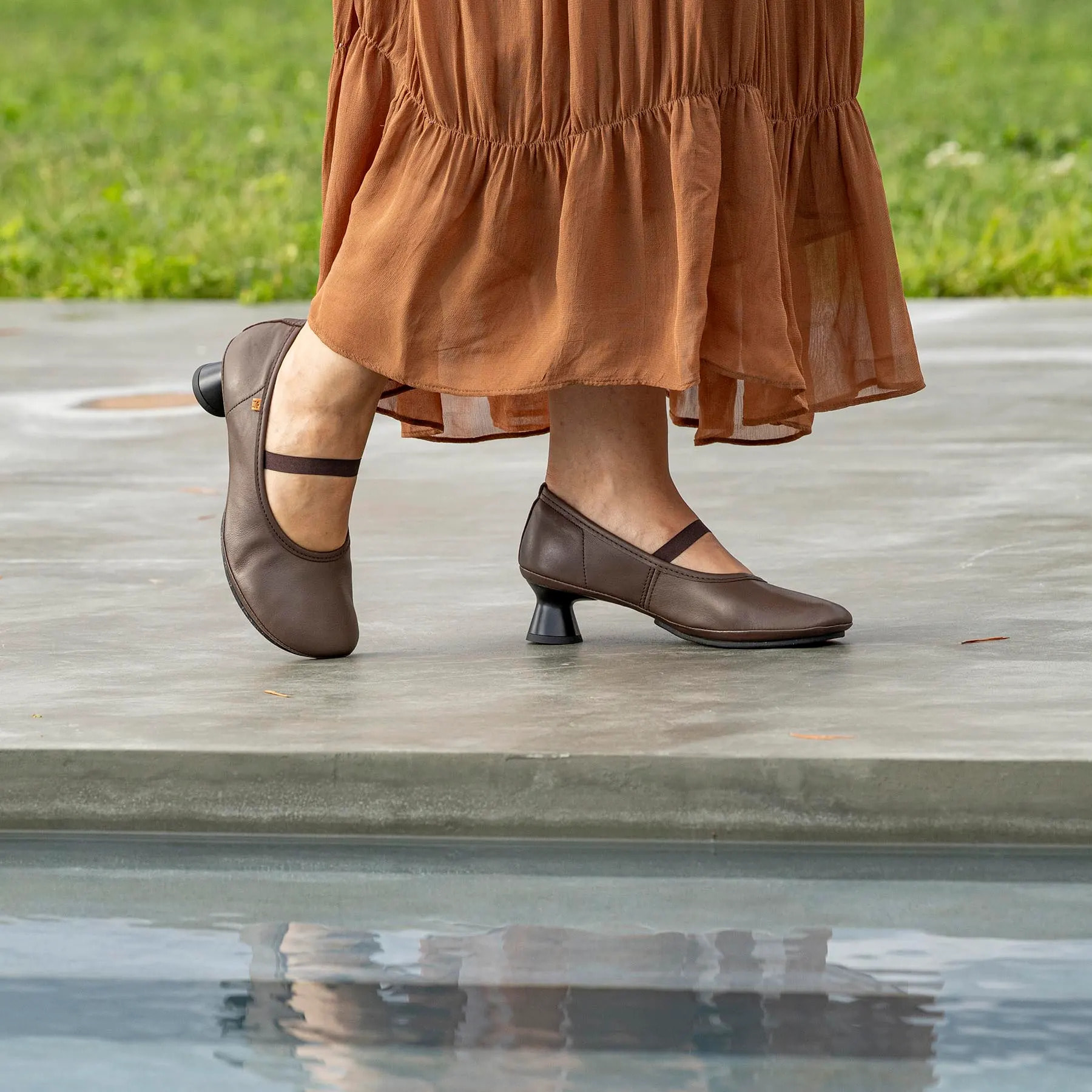 Zapatos con tacón N694 SOFT NAPPA SALMON/ ALMA color Salmon