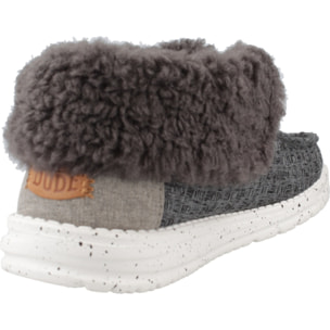 Zapatos Casual Mujer de la marca HEY DUDE  modelo WENDY FOLD STITCH COZY Gray