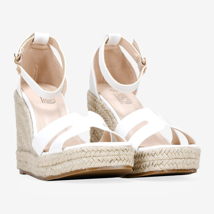 Sandalias de cuña blancas con esparto