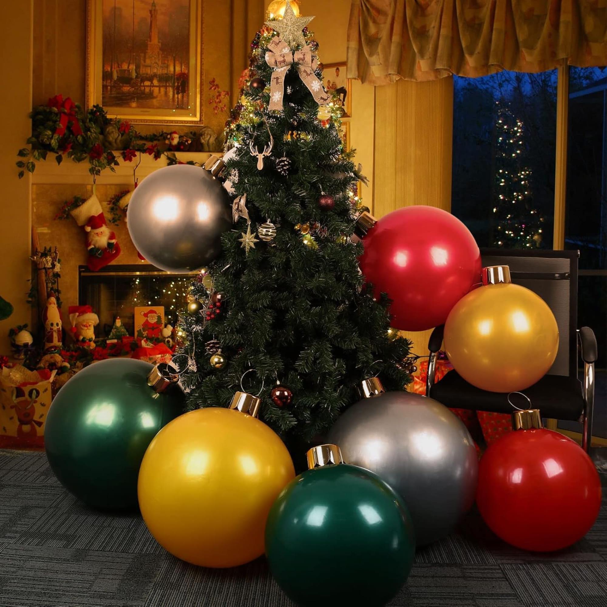 Bola de navidad inflable plateada de 6,5cm con ventosa