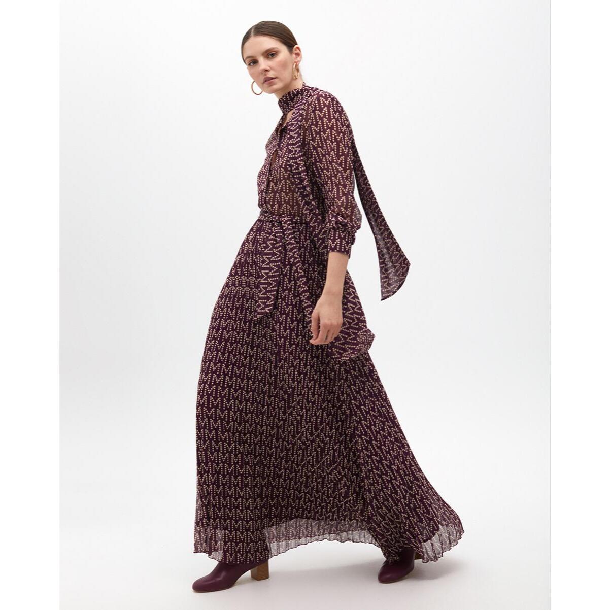 Abito Lungo Plissettato con Logo