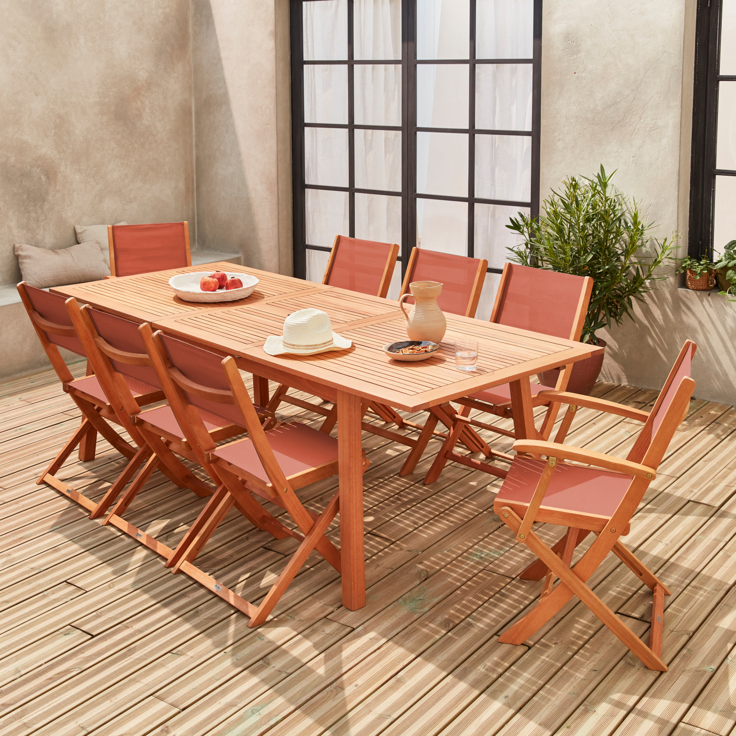 Table de jardin extensible bois d'eucalyptus + 8 assises en bois d'Eucalyptus huilé et textilène terracotta