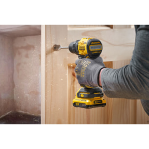 Perceuse visseuse 60Nm Brushless V20 FatMax 18V avec 2 Batteries 2Ah en malette Pro-Stack