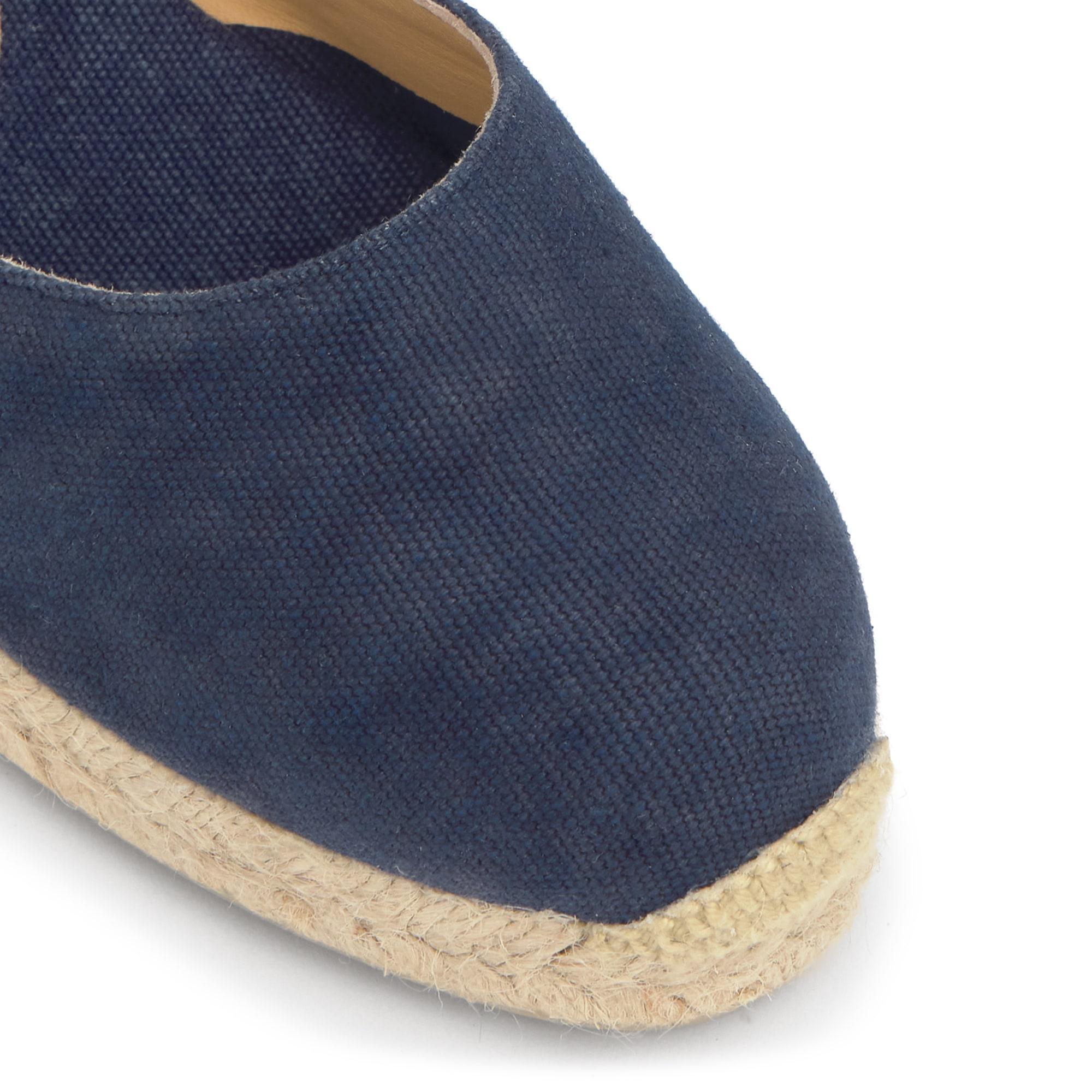 Alpargata con cuña 3 cm en lona de algodón con talonera trenzada y pulsera con hebilla