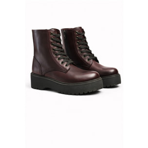 Anfibi in vera pelle con stringhe e lampo