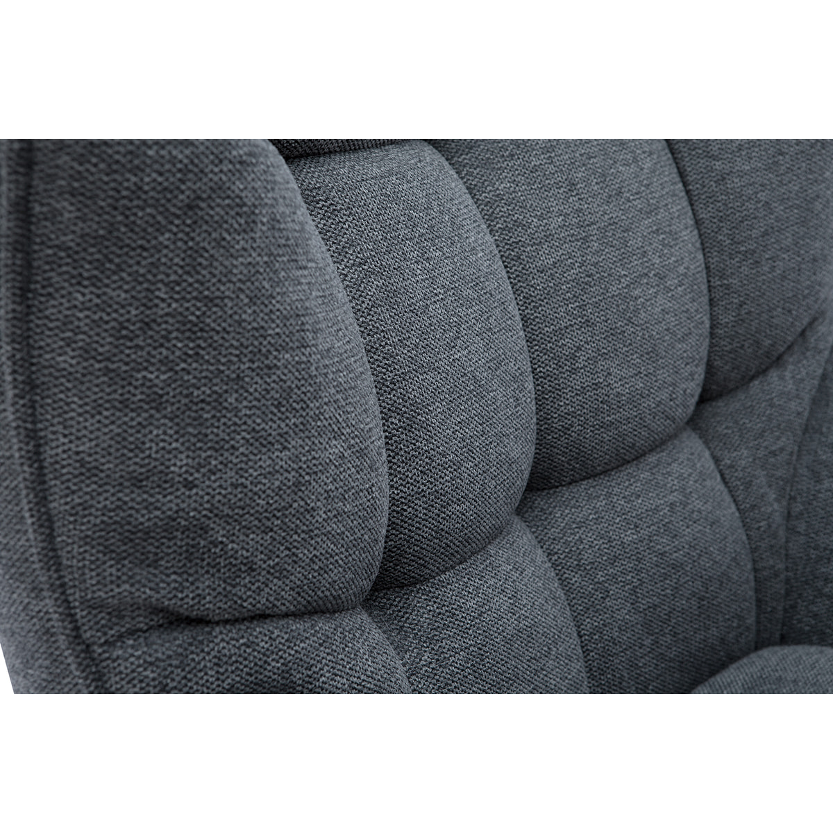 Fauteuil scandinave en tissu effet velours texturé gris foncé et bois clair AVERY