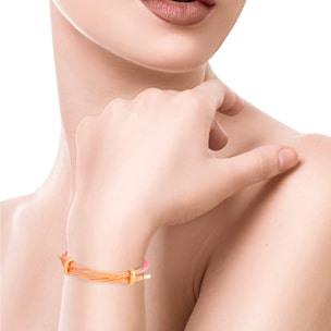 Pack de 3 pulseras multihebra entrelazada de hilo de nylon naranja, verde y lila con cierre cruzado de cobre dorado.