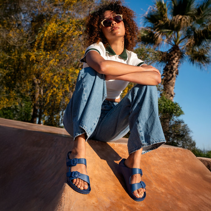 Sandalia , Coastal