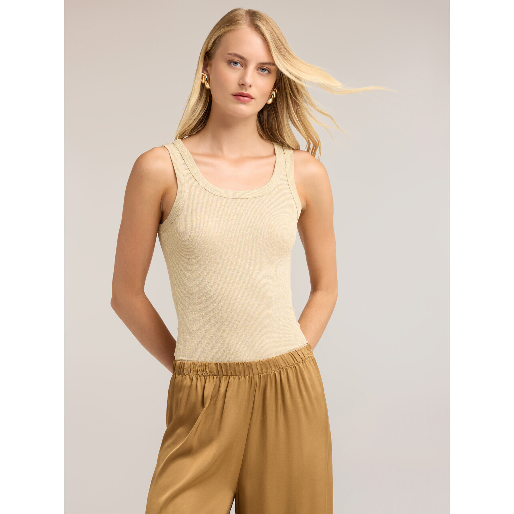 Motivi - Top in jersey a coste in viscosa lurex - Beige