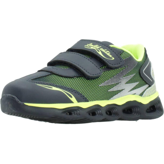 Zapatillas Niño de la marca CHICCO  modelo 1069146C VERDE