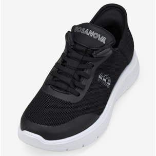 Zapatillas deportivas negras con cordones elásticos