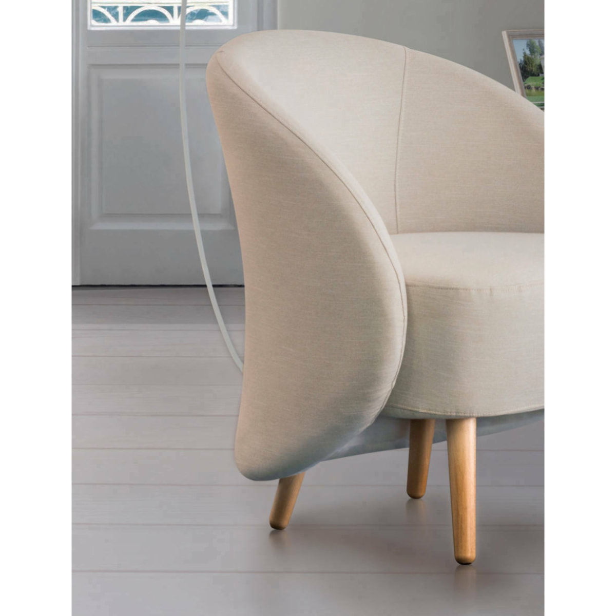 Poltrona Alla, Poltrona di design da salotto, 100% Made in Italy, Poltroncina relax in tessuto imbottito, Cm 70x60h80, Tortora
