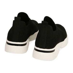 Slip-ons de tela negra