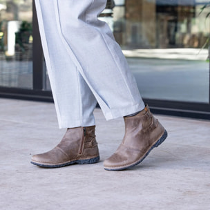 Botines N917 PLEASANT BROWN/ ANGKOR color Brown