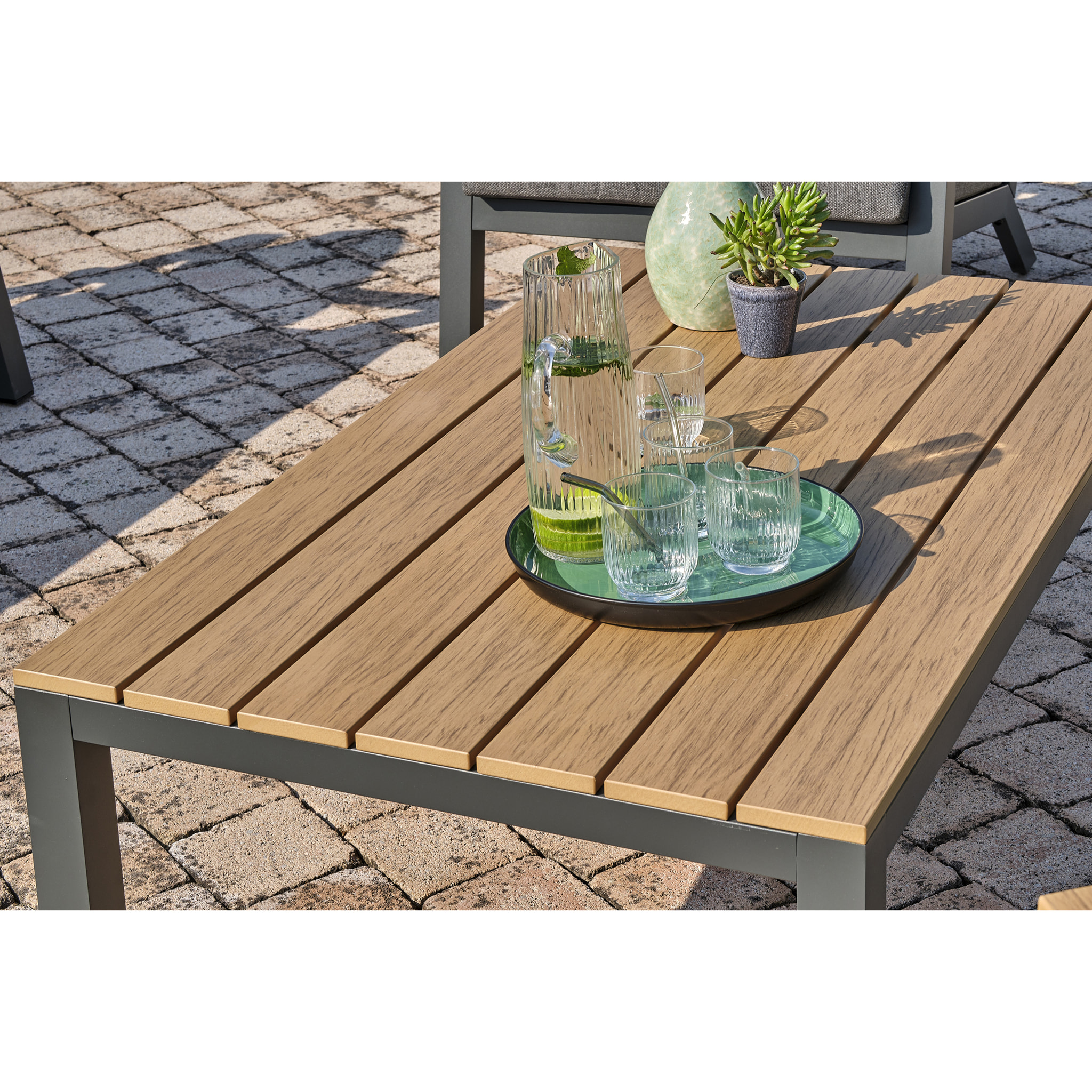 KOMMOS - Salon de jardin 5 pl en alu et plateau composite effet bois