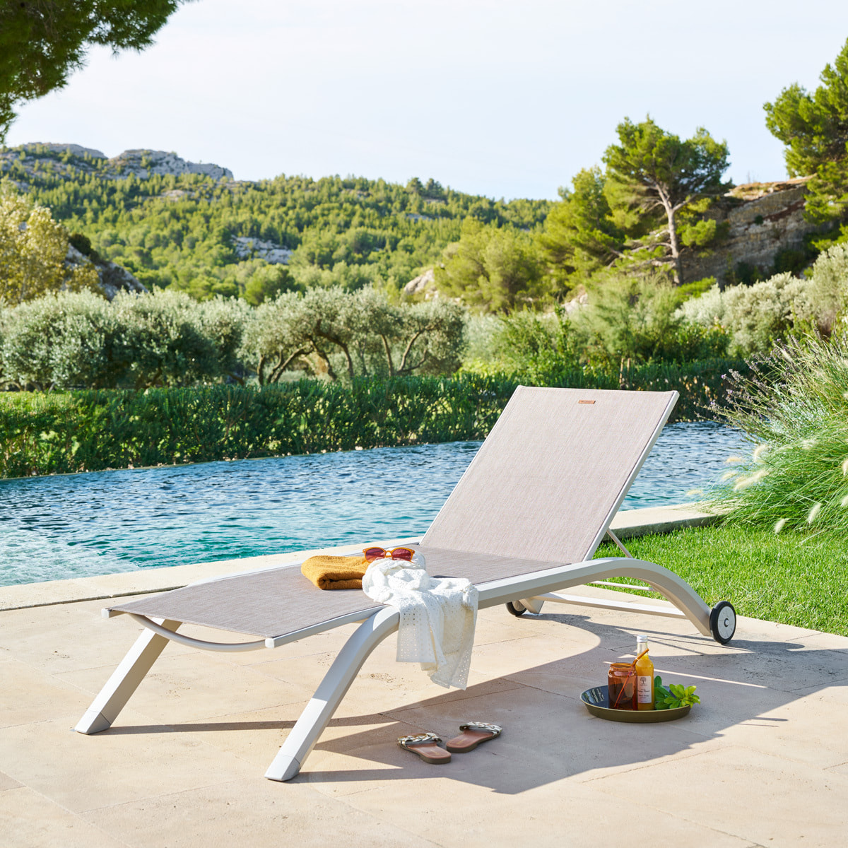 Transat "Jimani" cacao & avoine 2 roues en aluminium et texaline