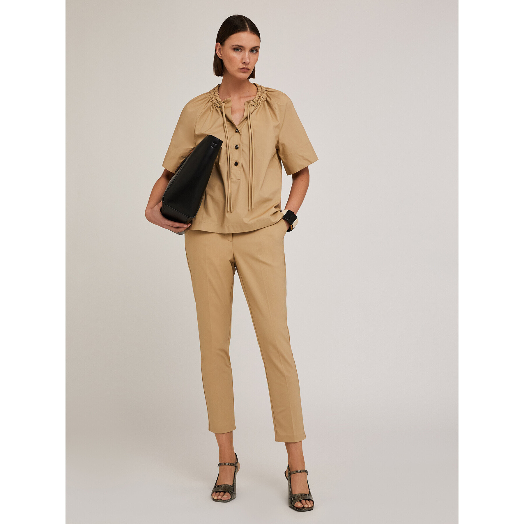 Motivi - Pantalón regular de tejido técnico - Beige