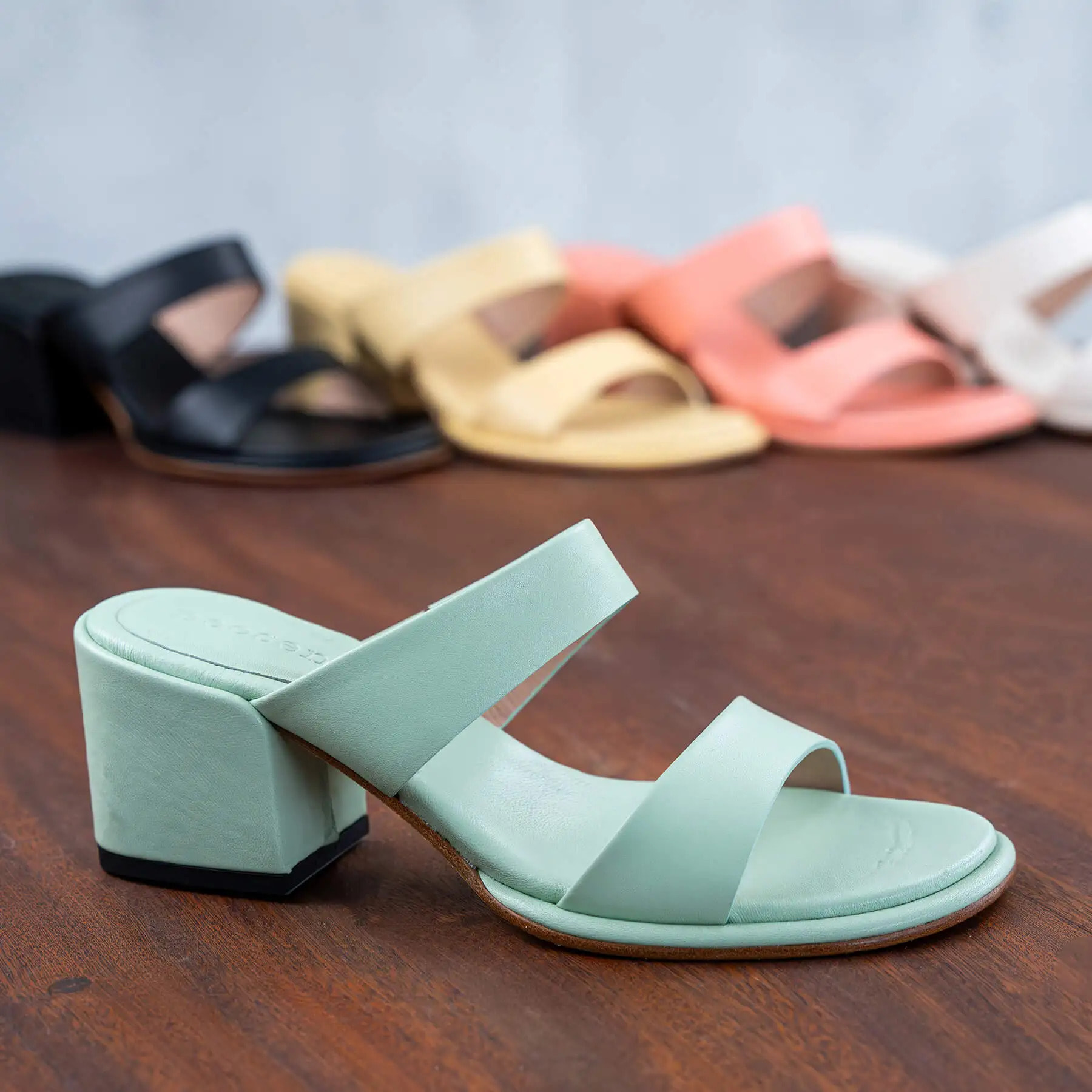 Sandalias con tacón S3174 NAPPA PASTEL GREEN/ FABER color Pastel green