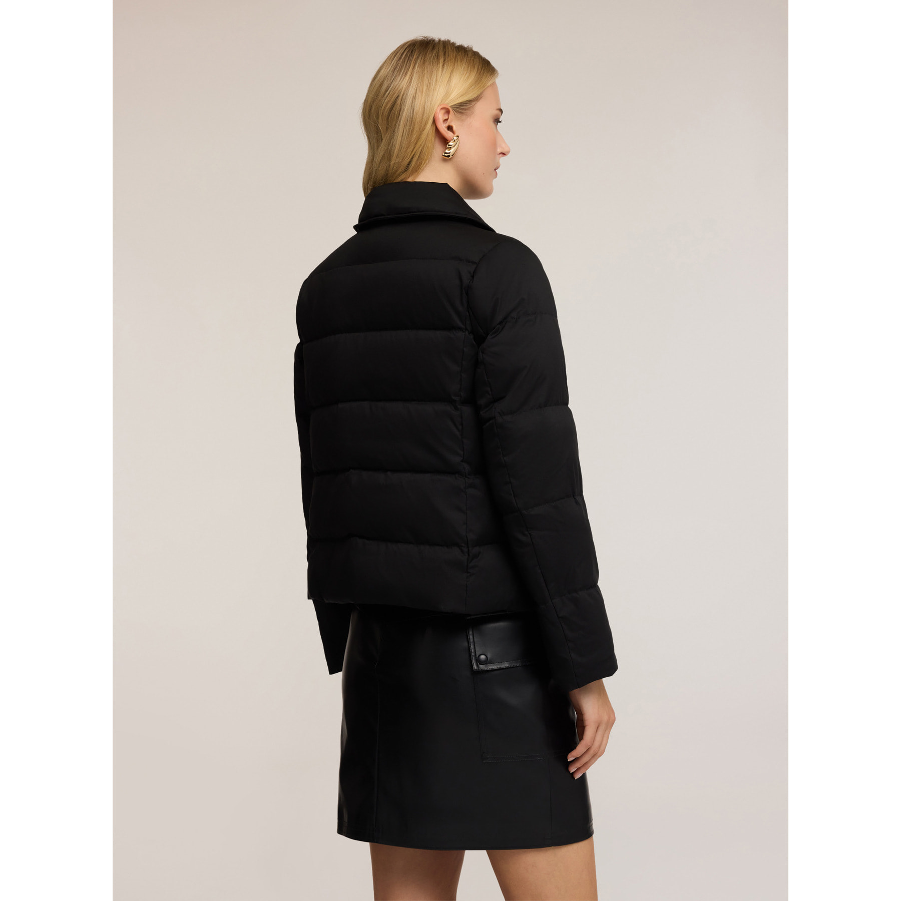 Motivi - Piumino pesante corto con collo alto - Nero