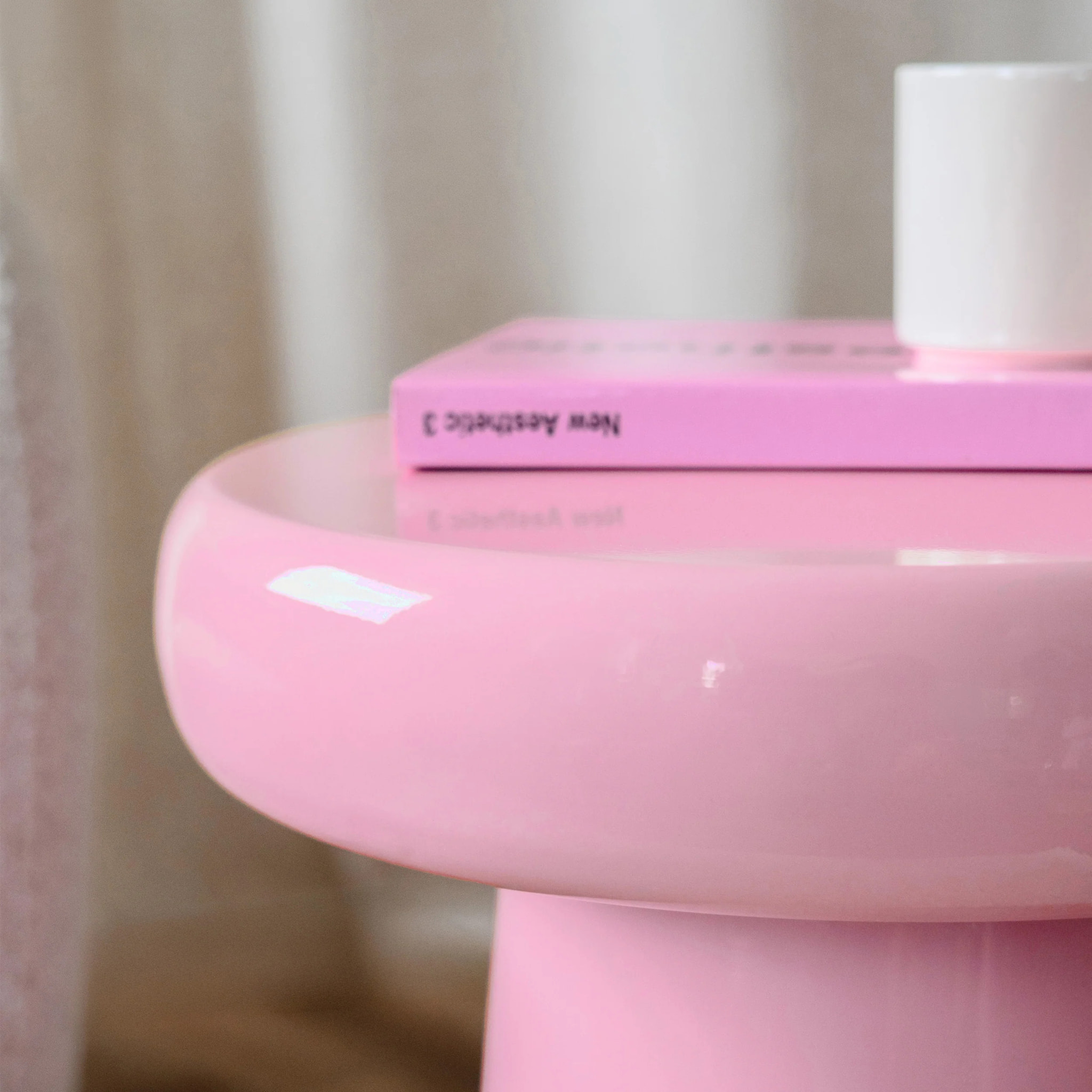 Table d'appoint ronde en métal rose D40 cm - Anouk