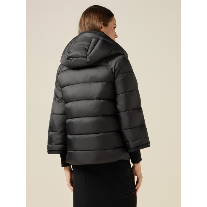 Oltre - Piumino corto con profili gioiello - Nero