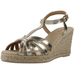 Sandalias Mujer de la marca GEOX  modelo D GELSA ORO